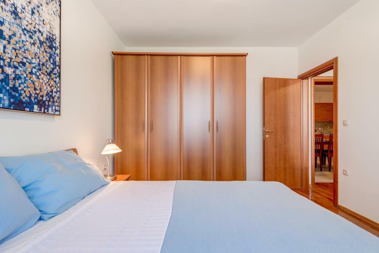 Apartmani Mirta オミシュ エクステリア 写真